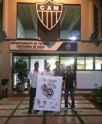 João Vítor esteve no CT do Galo por três dias foto